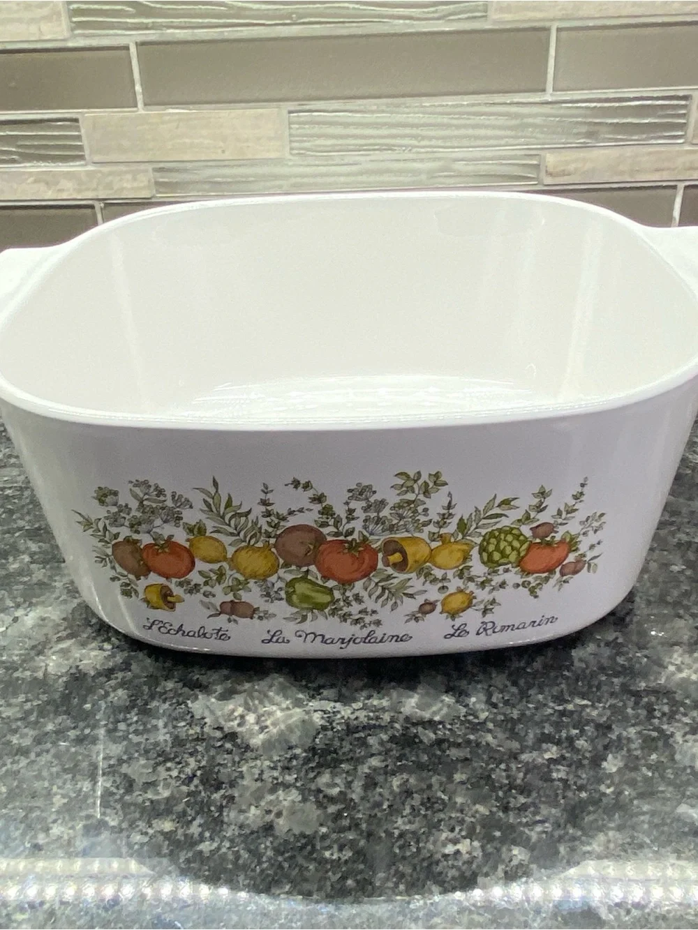 Corningware White 5-Quart Ceramic Casserole Dish W/ Plastic Corning Lid